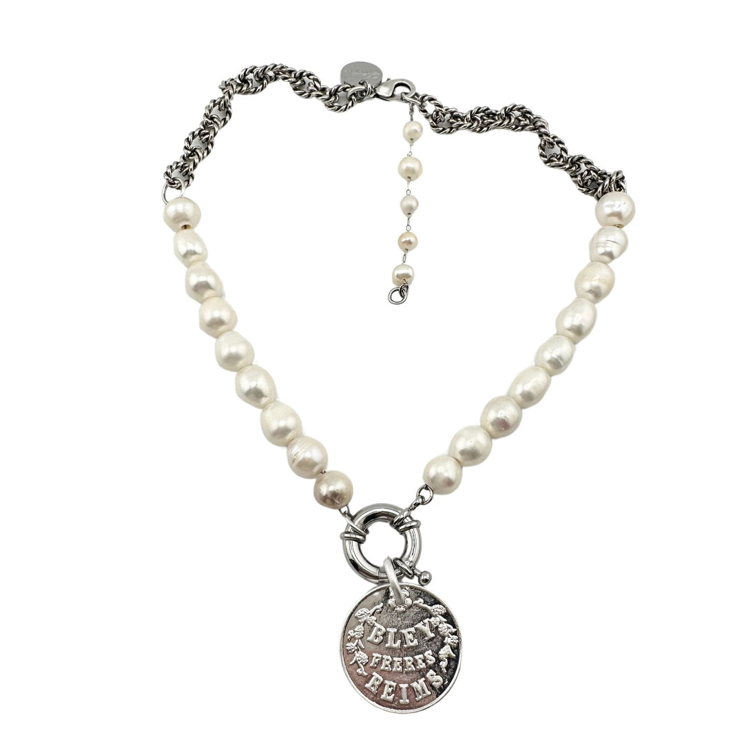 Pearl Necklace With Interchangeable Pendant Choice