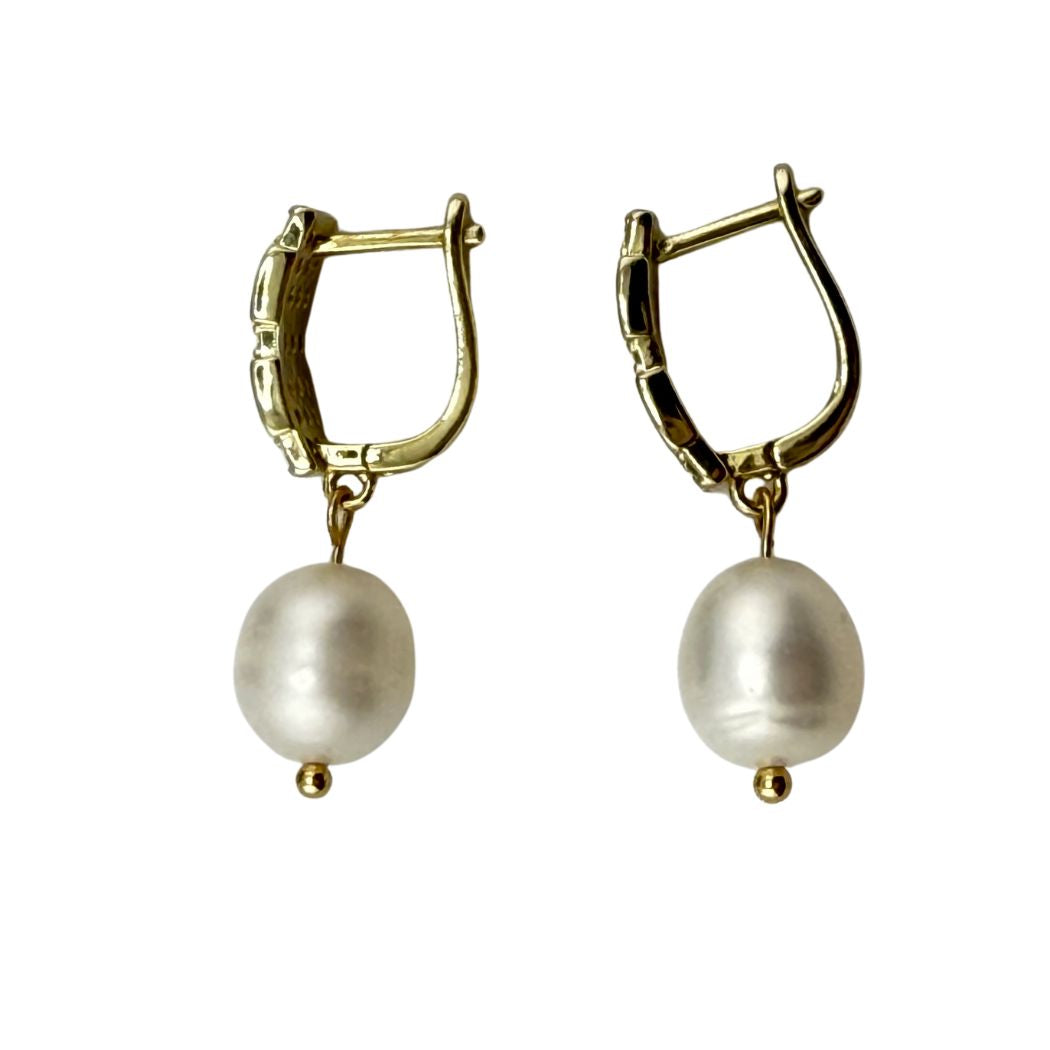 Pearl Earrings With Cubic Zirconia Leverbacks