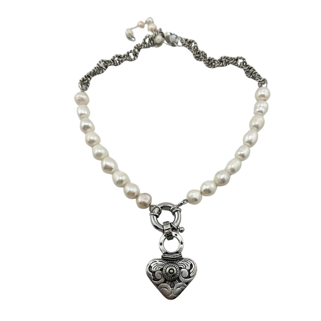 Pearl Necklace With Interchangeable Pendant Choice