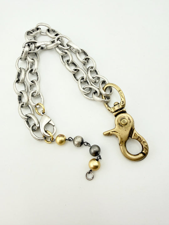 Thick Chain Necklace With Chunky Pendant