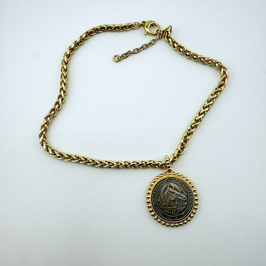 "Lucky Stride" – Horse &amp; Horseshoe Pendant Necklace on Gold Wheat Chain