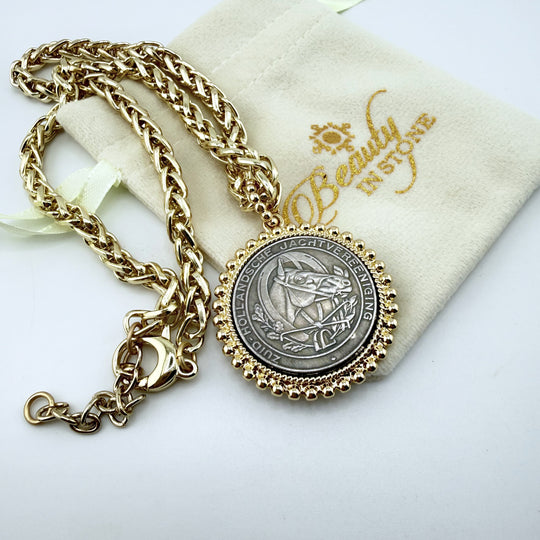"Lucky Stride" – Horse &amp; Horseshoe Pendant Necklace on Gold Wheat Chain