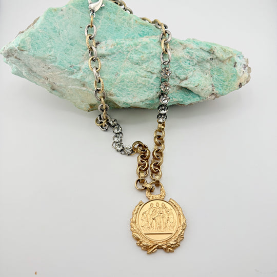 “Precious” – Three Graces Medal Necklace with Mixed-Link Chain