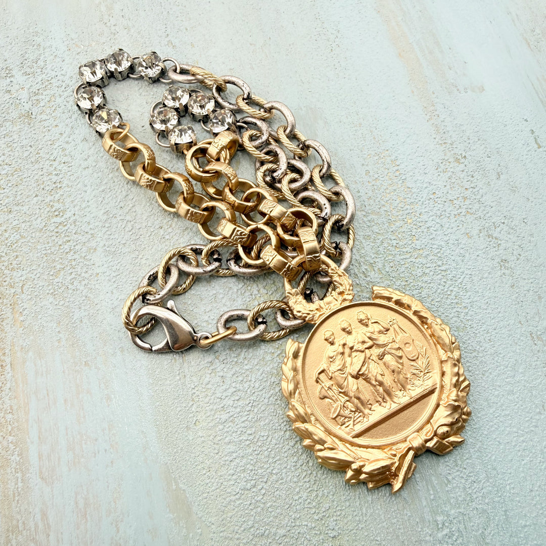 “Precious” – Three Graces Medal Necklace with Mixed-Link Chain