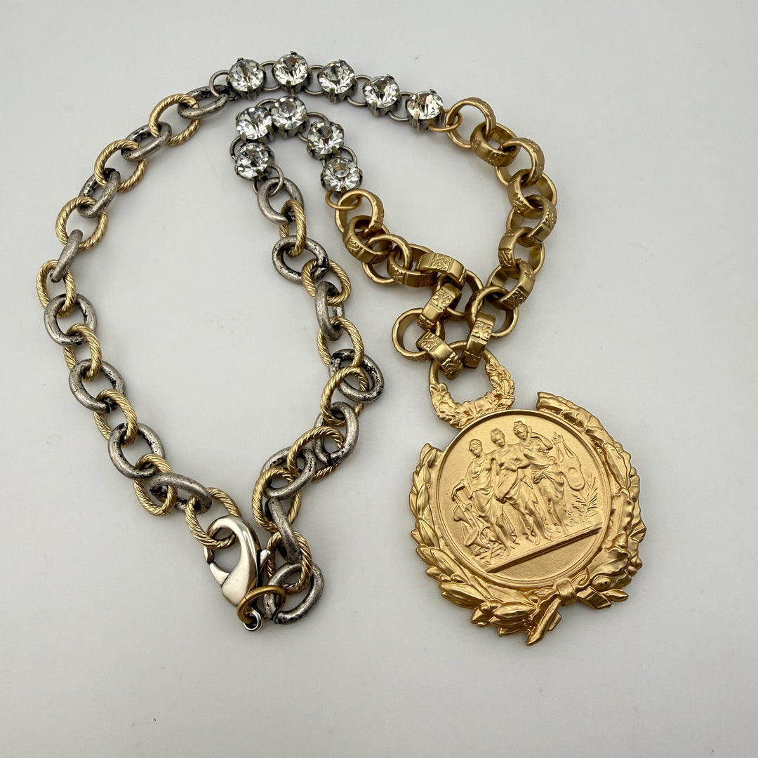“Precious” – Three Graces Medal Necklace with Mixed-Link Chain