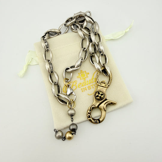 "The Clasp" – Oversized Lobster Pendant Chunky Chain Necklace