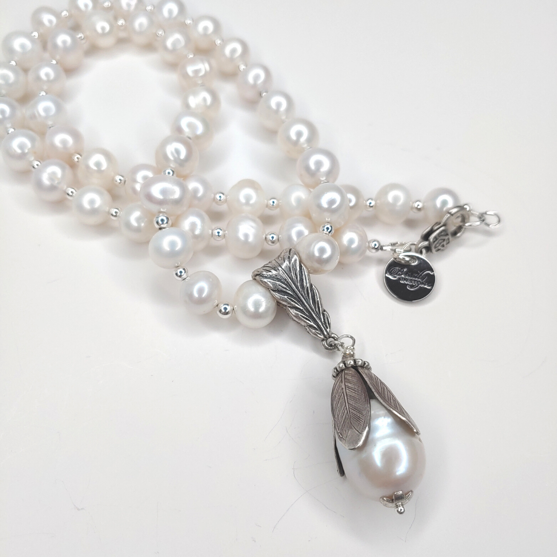 Vintage big 2025 pearl necklace