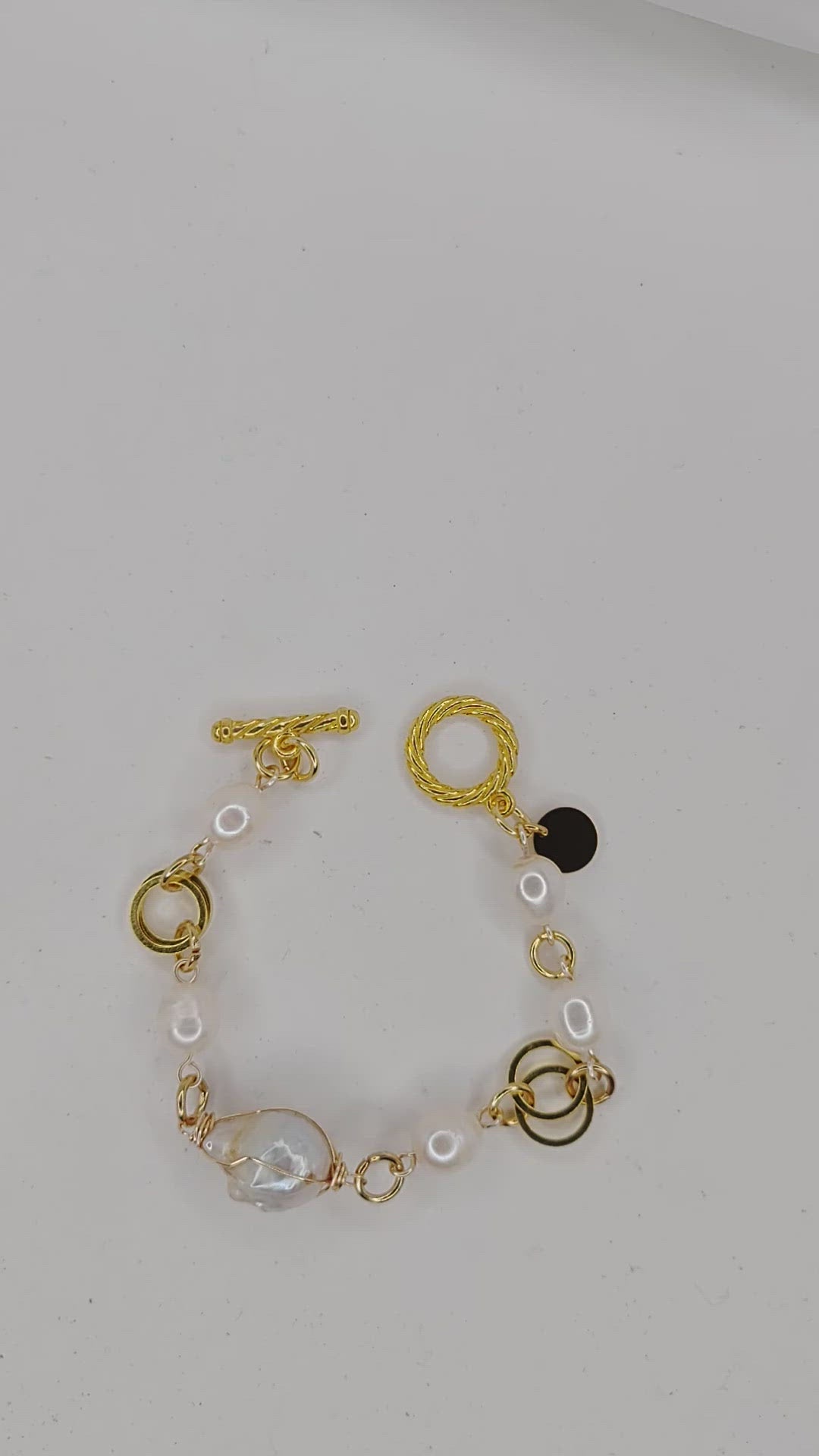 Freshwater Pearl & GOLD Link Bracelet